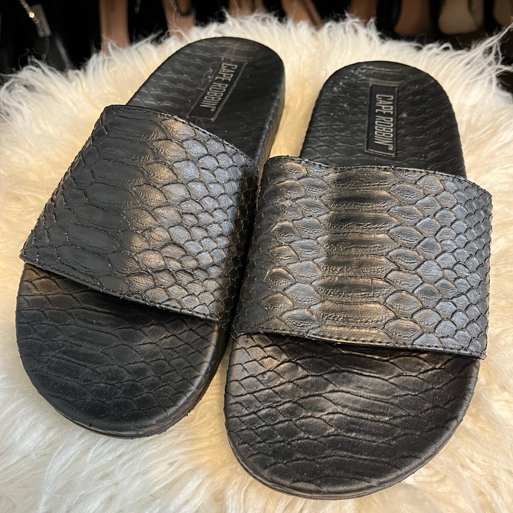 **BRAND NEW** Black Slides